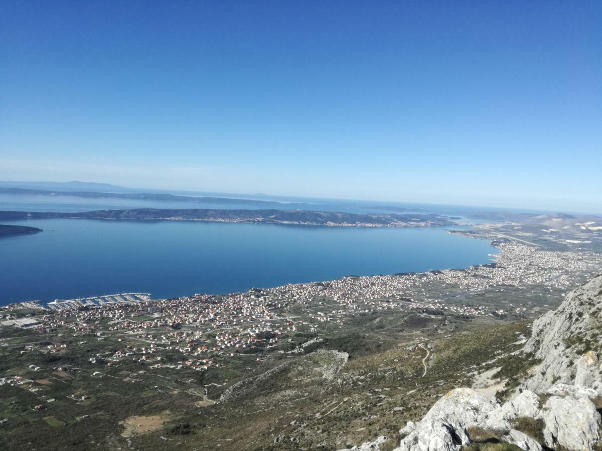 KaštelaLana I Natali公寓 外观 照片